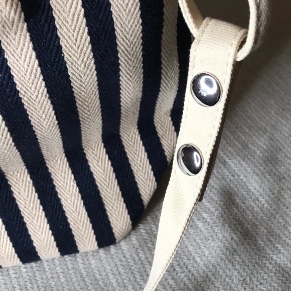 🎉STRIPE TOTE BAG🎉 - Picture 8 of 9